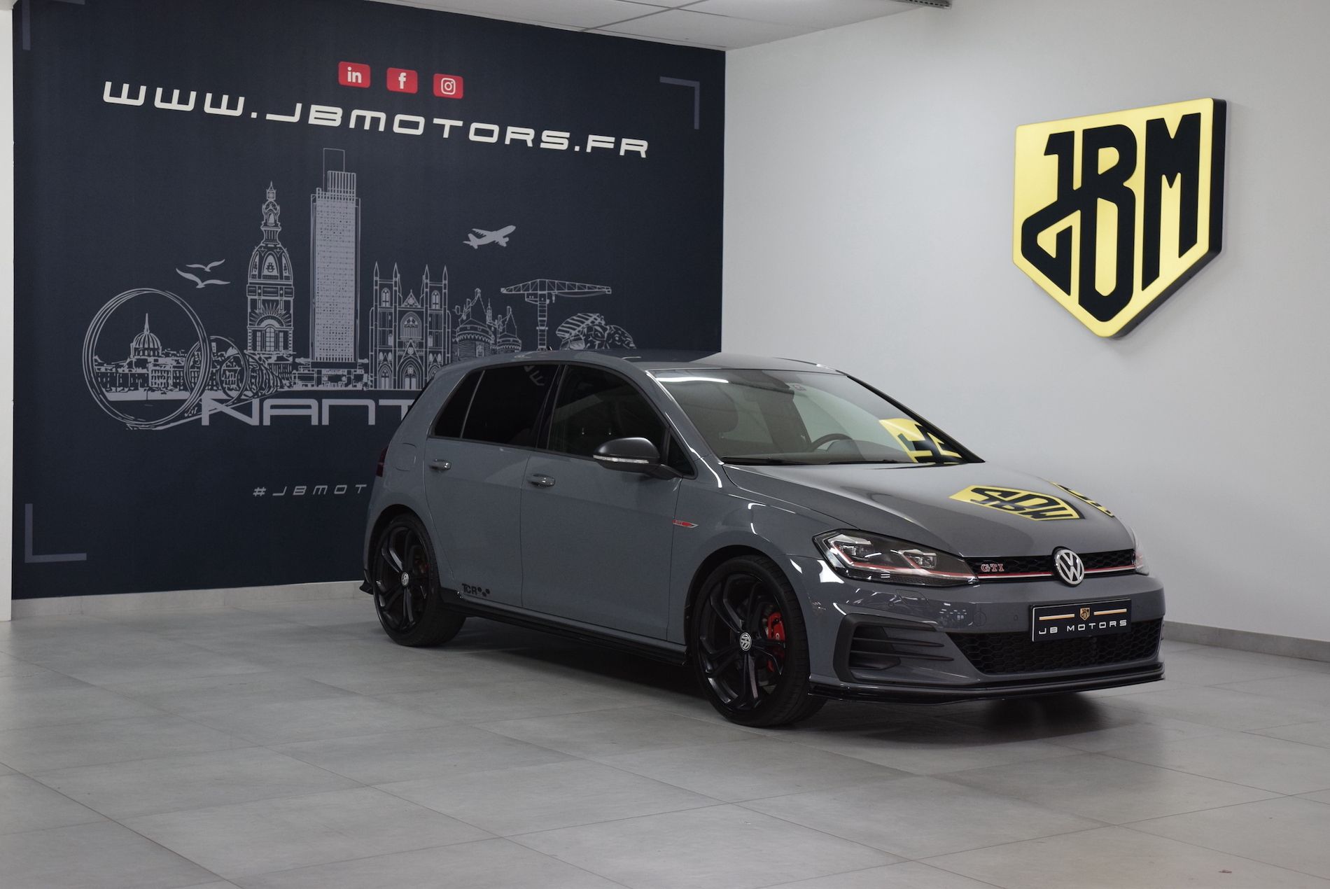 10 -  Volkswagen Golf gti tcr d'occasion disponible chez JB MOTORS NANTES - .JPG