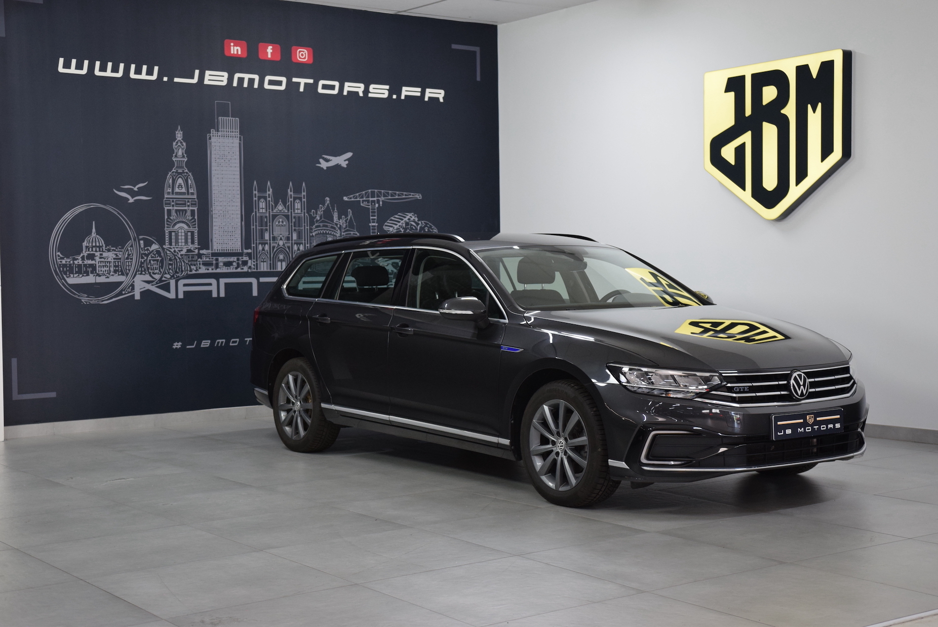 10 -  Volkswagen Passat GTE  d'occasion disponible chez JB MOTORS NANTES - .JPG