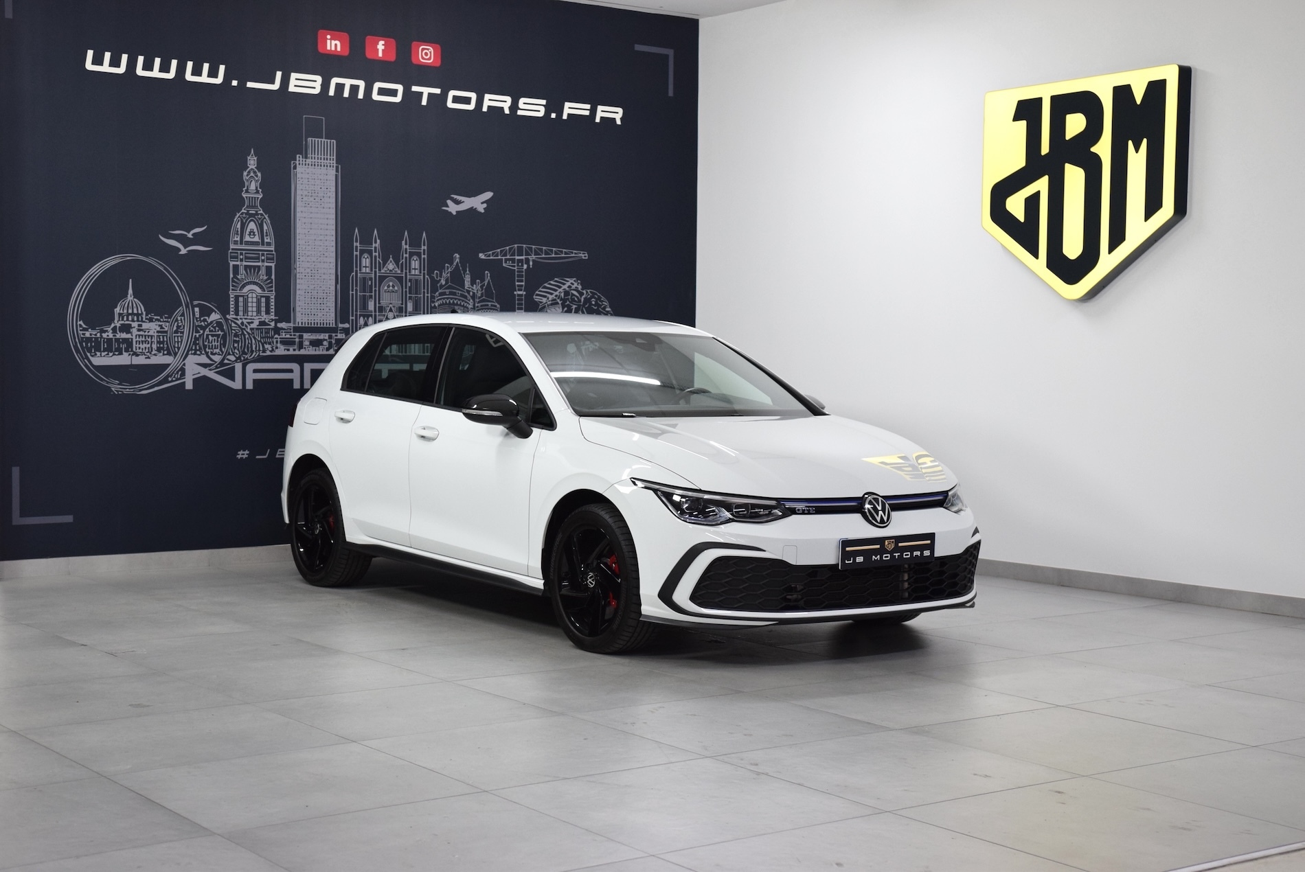 10 - VW Golf 8 GTE d'occasion  d'occasion  disponible chez JB MOTORS NANTES.JPG