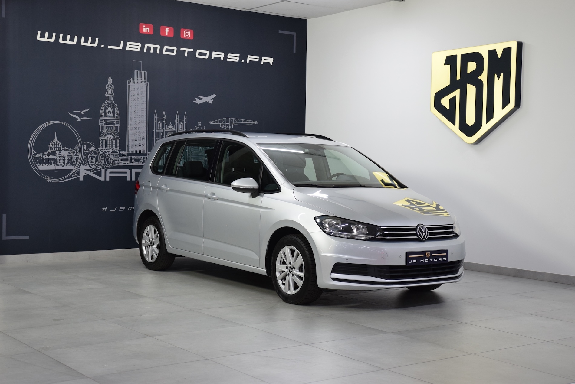 10 - VW Touran 7 places d'occasion  d'occasion  disponible chez JB MOTORS NANTES.JPG