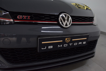 18 -  Volkswagen Golf gti tcr d'occasion disponible chez JB MOTORS NANTES - .JPG